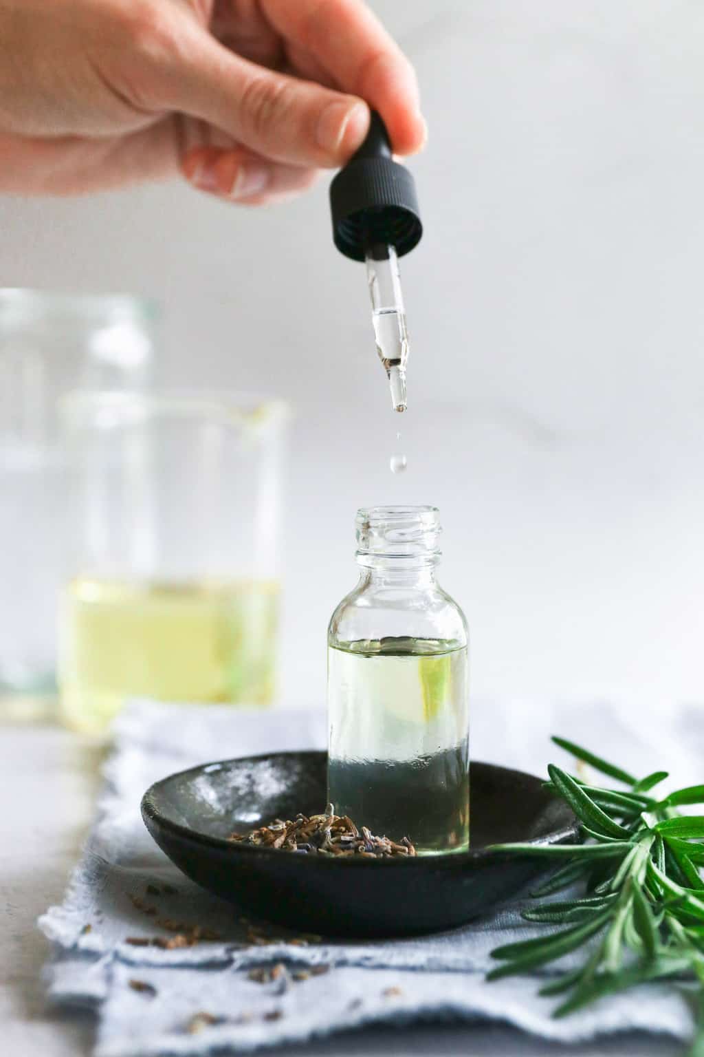 The Most interesting DIY Oil Cleanser Recipes for Every Pores and pores and skin Variety